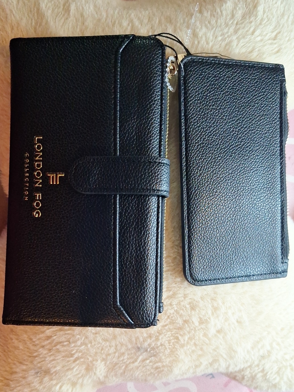 London Fog Black Pebbled Leather Wallet Phone Case with Removable Card Pouch
